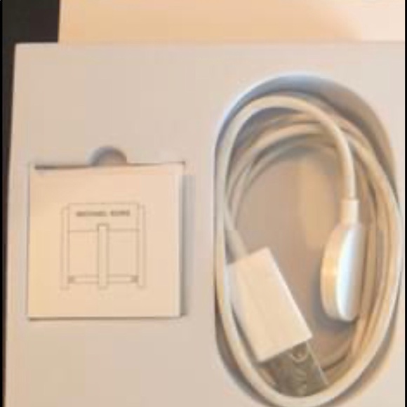 Micheal Kors Watch - Picture 2 of 2